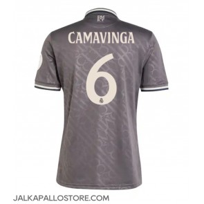 Real Madrid Eduardo Camavinga #6 Kolmaspaita 2024-25 Lyhythihainen